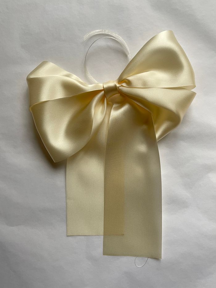 Silk Ribbon in ivory, tied in a bow